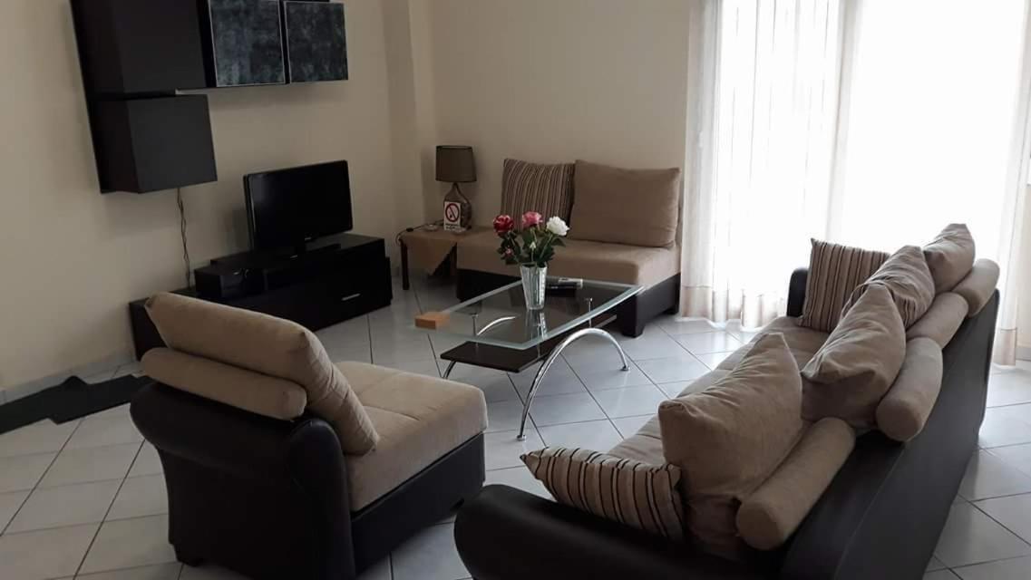 Stathoris Deluxe Apartment Néa Péramos Extérieur photo